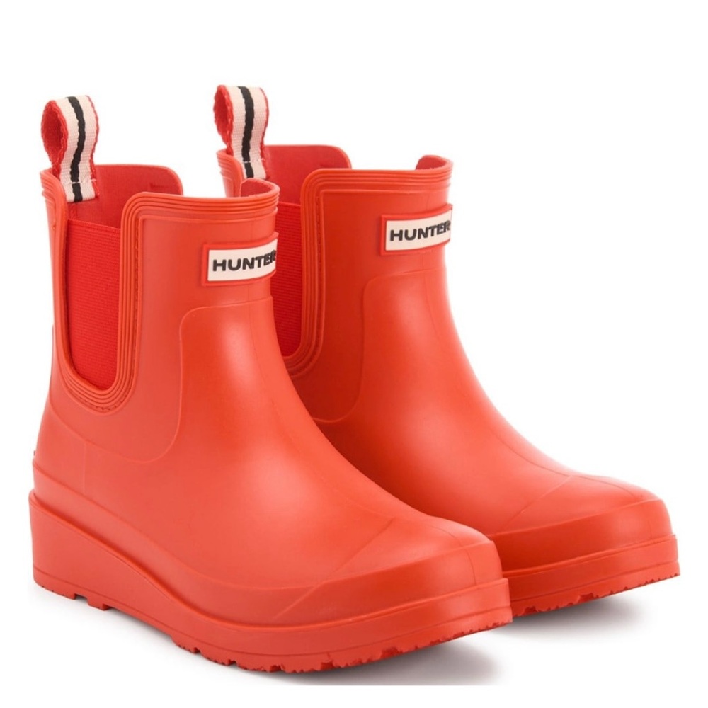 Hunter Woman’s Vibrant Red Rain Boots - Picture 2 of 3